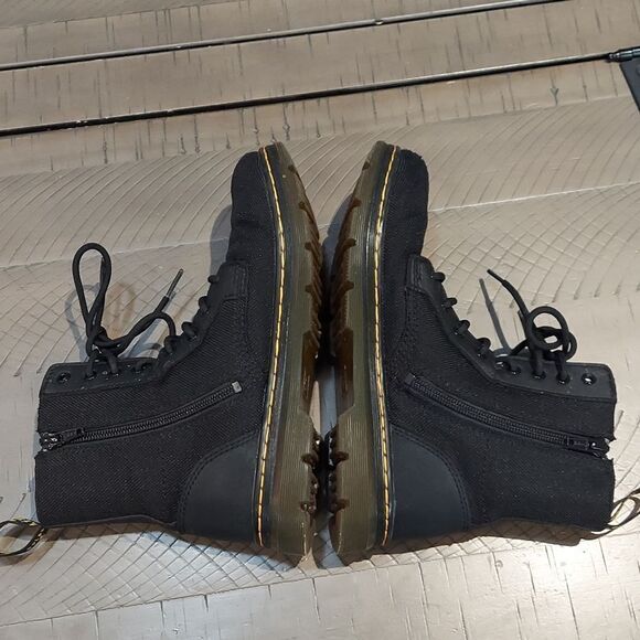 Dr. Martens Combs Y Black Boots Sz  5 - Picture 7 of 13